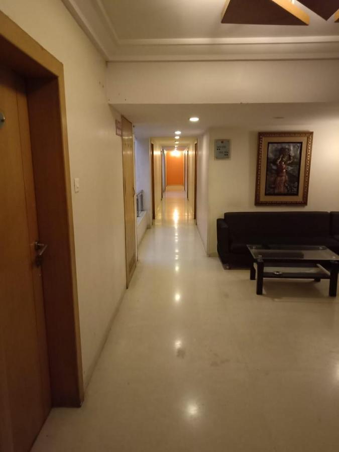 ホテル バセラ　 プネ エクステリア 写真